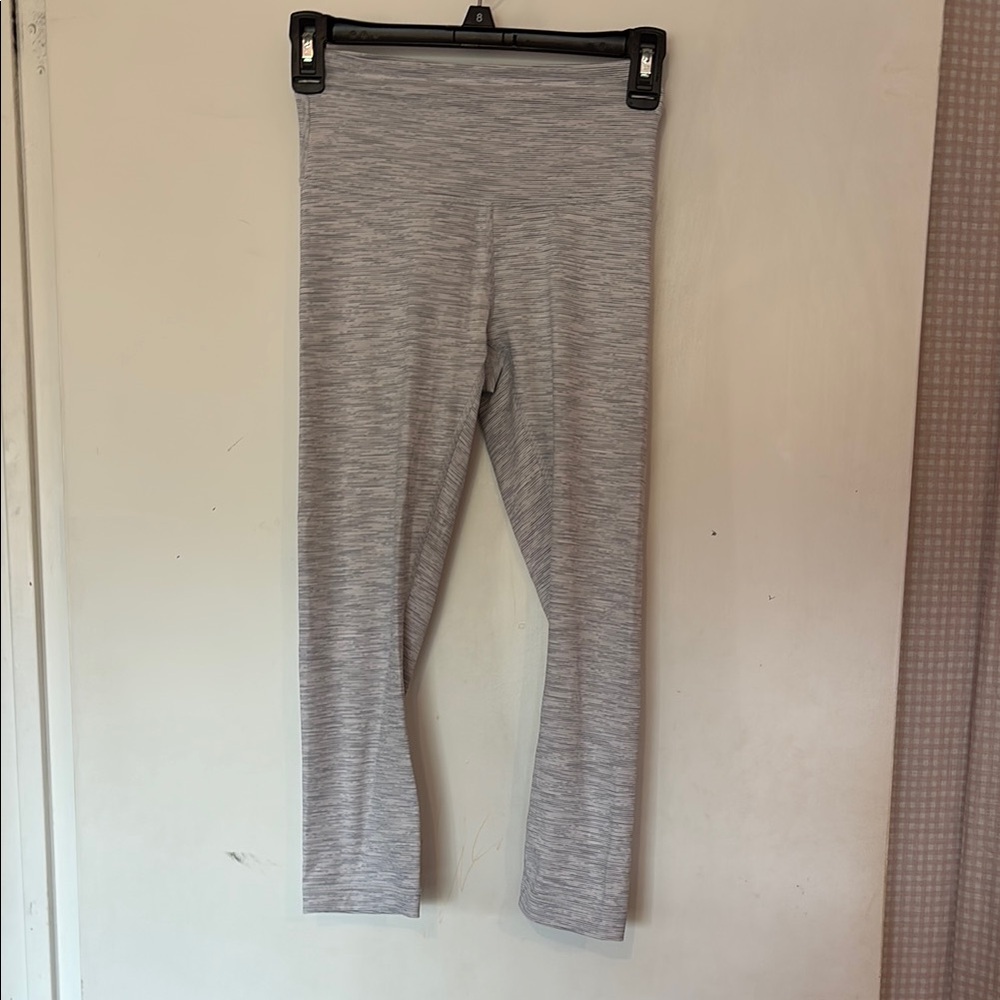 Women’s Gray lululemon capris size 4